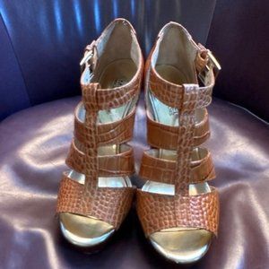 Michael Kors Leather Sandels with Heel size 8